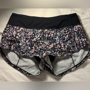 Lululemon Speed Up Low-Rise Lined Short 2.5"